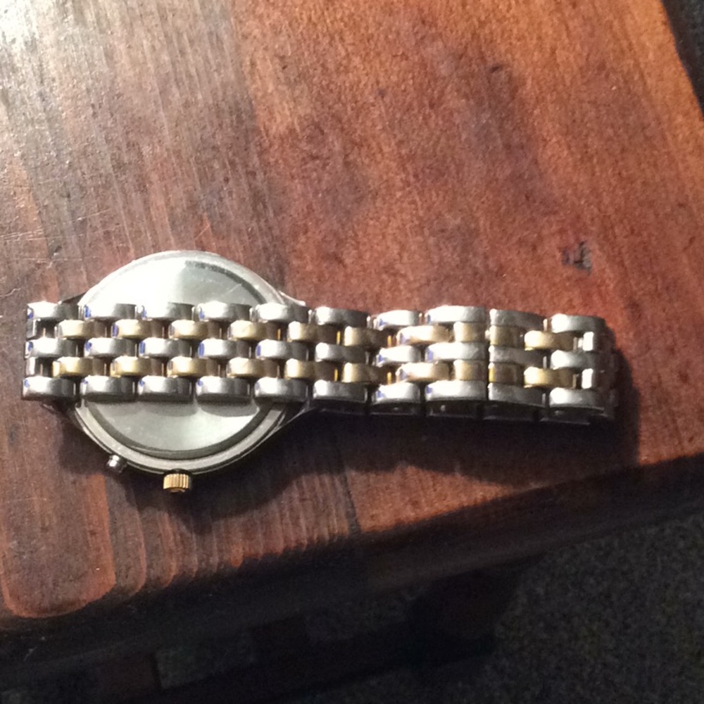 Ladies watch - Picture 3 of 3